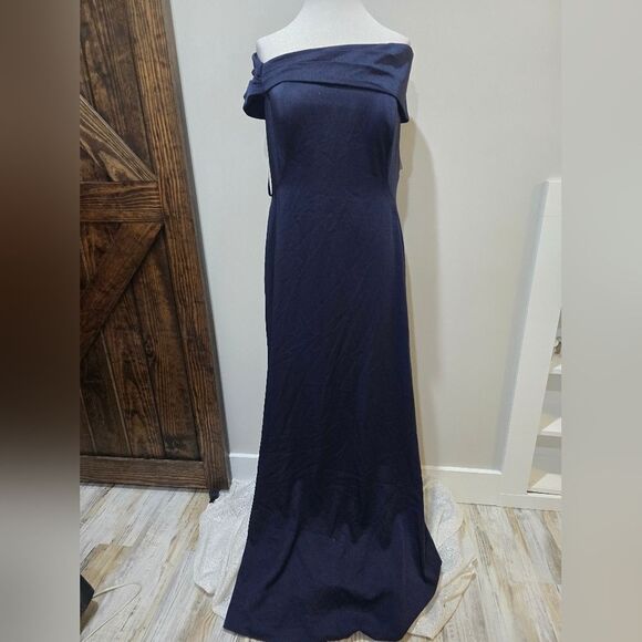 La Femme 29537 Fitted Off Shoulder Evening Dress NWOT Size 12 Navy Blue - Picture 3 of 5